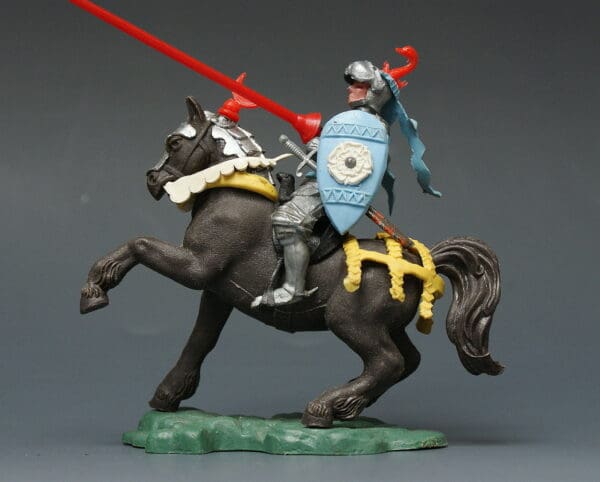 Britains Swoppet Mounted C15th Century Knight Defending