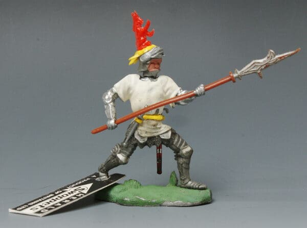 Swoppet C15th Knight with Halberd (White Tunic)