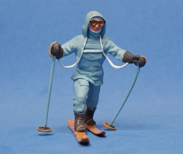Herald Models Polar Skier - PALE BLUE Plastic - VNM!