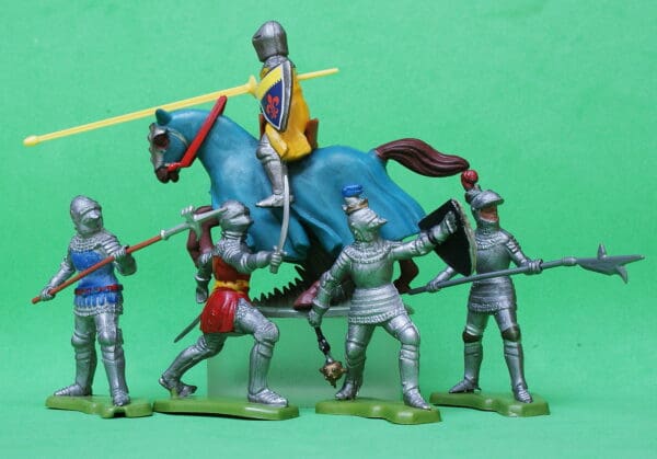 Britains Medieval Knights 'Made in Hong Kong' - Group of 5 #1 - Image 3