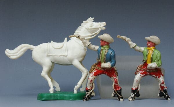 Cherilea 54mm Mounted Cowboy Firing Pistol (2 Riders) - Image 2