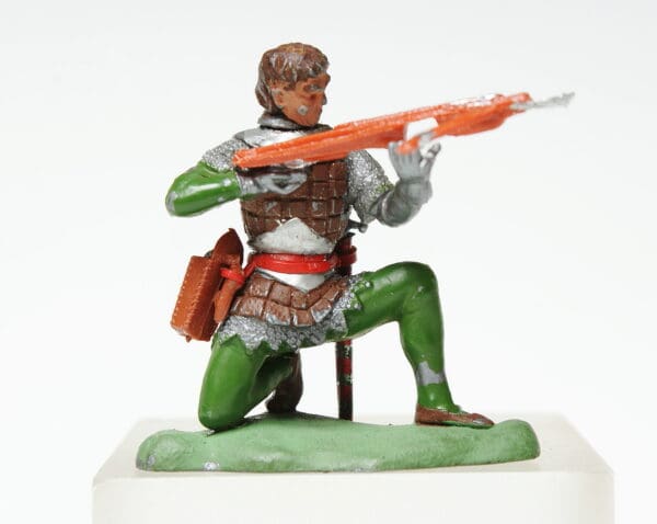 Swoppet Knights Cross-bowman Reverse Colour Scheme (Forest Green)