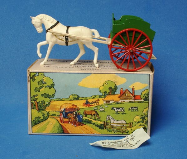 Britains Model Home Farm Milk Float with Plastic Horse - VNMB! - Image 4