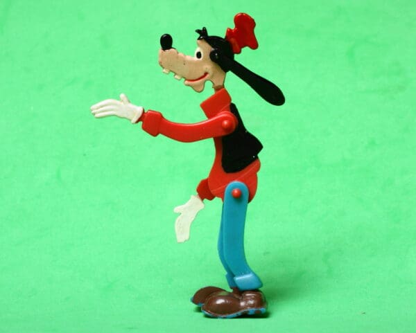 Marx Snap-Eeze Walt Disney's Goofy Plastic Figure - Image 2