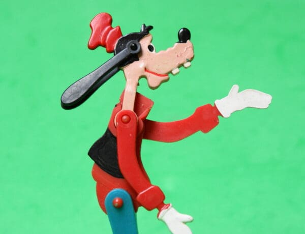 Marx Snap-Eeze Walt Disney's Goofy Plastic Figure