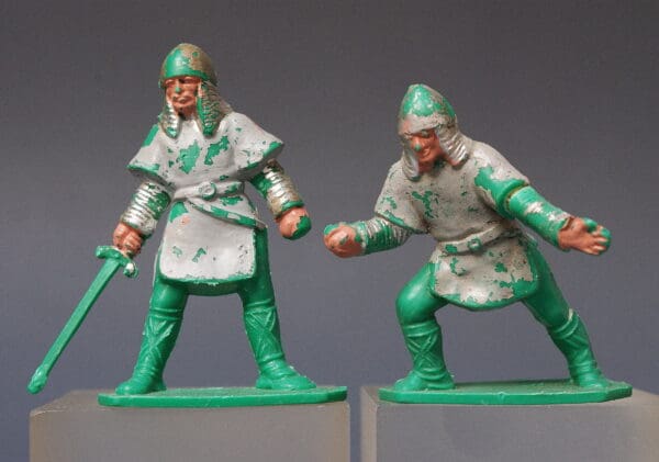Lone Star Medieval Soldiers for Siege Weapons - LIGHT GREY Tunics