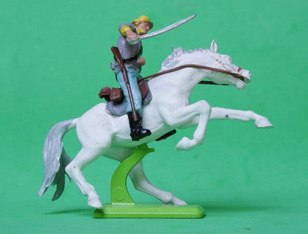 Deetail ACW Confederate Trooper with Sword - 1971 1st Issue - Image 3