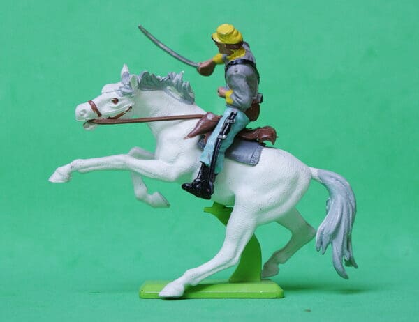 Deetail ACW Confederate Trooper with Sword - 1971 1st Issue