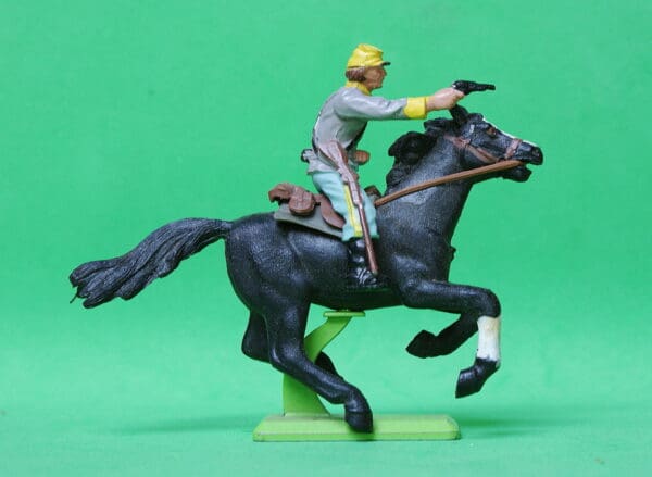 Deetail ACW Confederate Troper with Pistol - 1971 1st Issue - Image 2