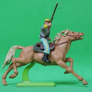 Deetail ACW Confederate Trooper with Rifle - 1971 1st Issue