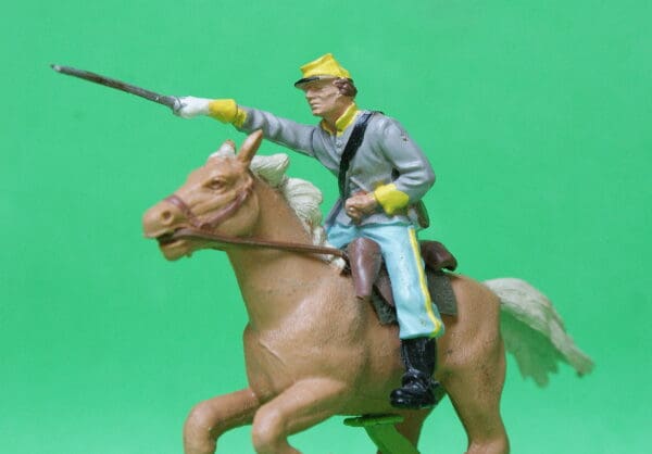 Deetail ACW Confederate Trooper with Outstretched Sword