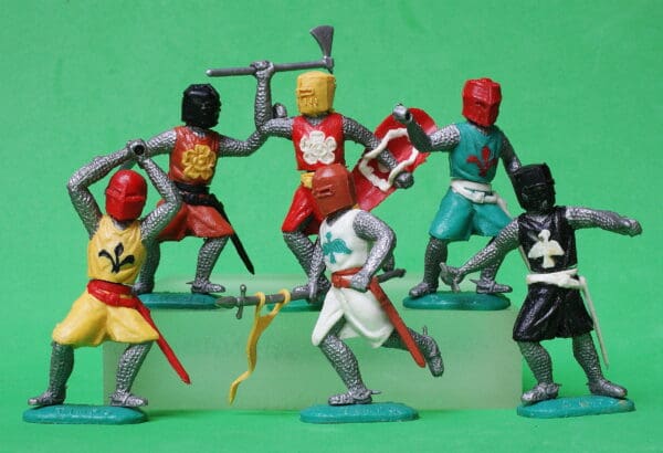 Timpo Swoppet Medieval Knights on Foot (Pot Helmets)