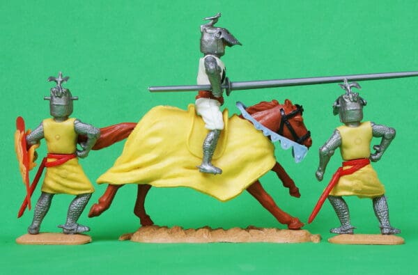Super Timpo Swoppet Jousting Knights - Mounted and On Foot - Image 2