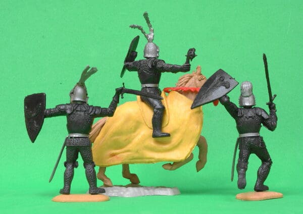Timpo Swoppet Black Knights - Mounted and On Foot - Image 2