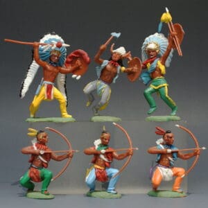 Britains 'Swoppet' Indians - Group of 6 (Manhattan)