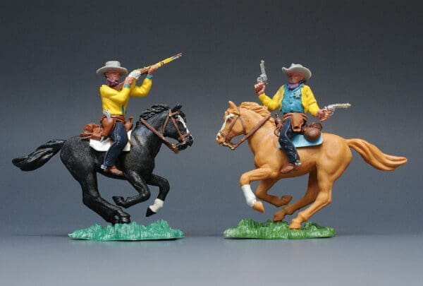 Swoppet Mounted Cowboys - Two-gun & Firing Rifle (Manhattan)