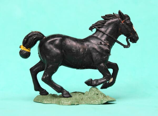ECW Roundhead Officer - Spare Horse Only (SMOOTH Plastic) - Image 2