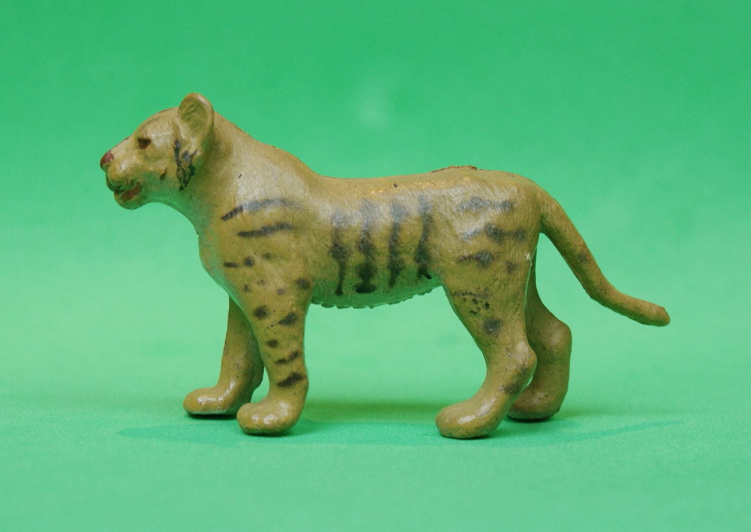 Jeol Saftvale African Wildlife 54mm Scale Lion Cub