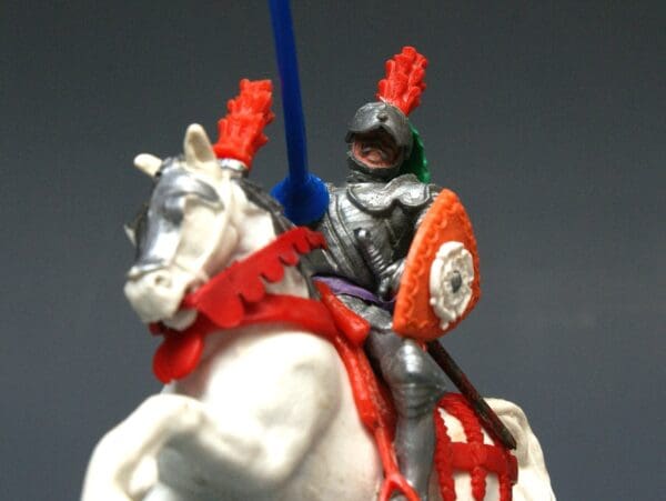 Swoppet C15th Century Knight Defending - Superb! - Image 3