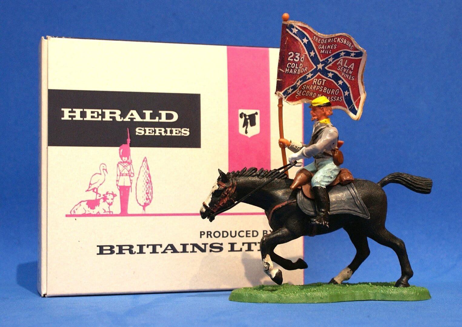 Britains ACW Rebel Cavalry Standard Bearer - Repro Box #151 - Image 3