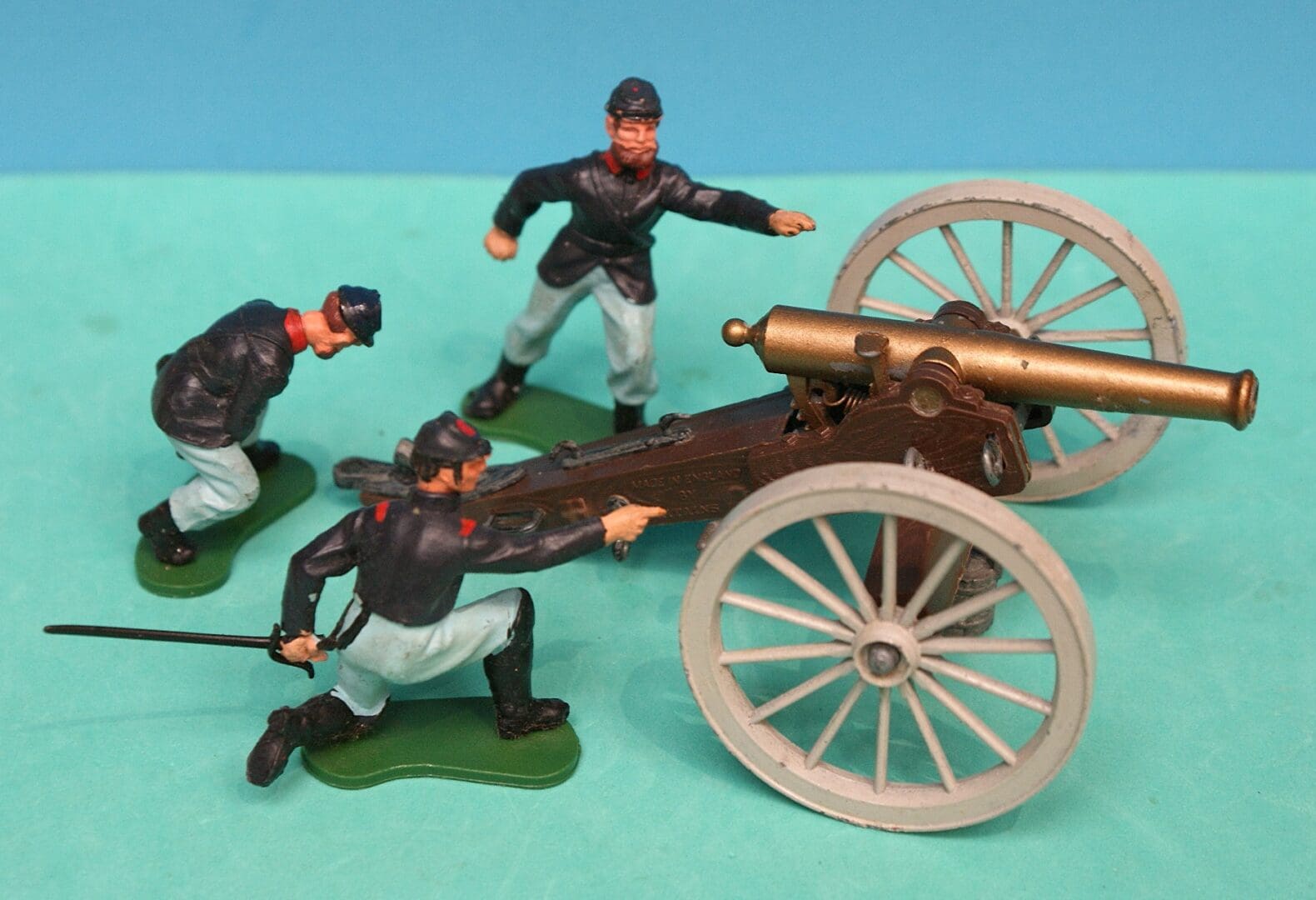 Britains ACW Federal Forces Gun & Crew (3-Figures) - Image 2