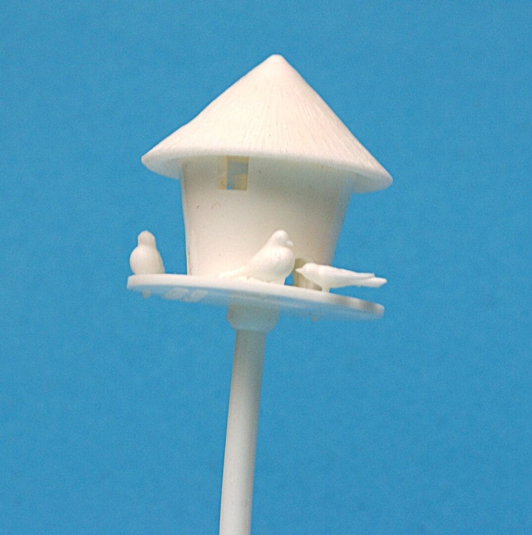 Britains Floral Garden Dovecote, Bird Bath, Sundial & Seat Set - Image 2