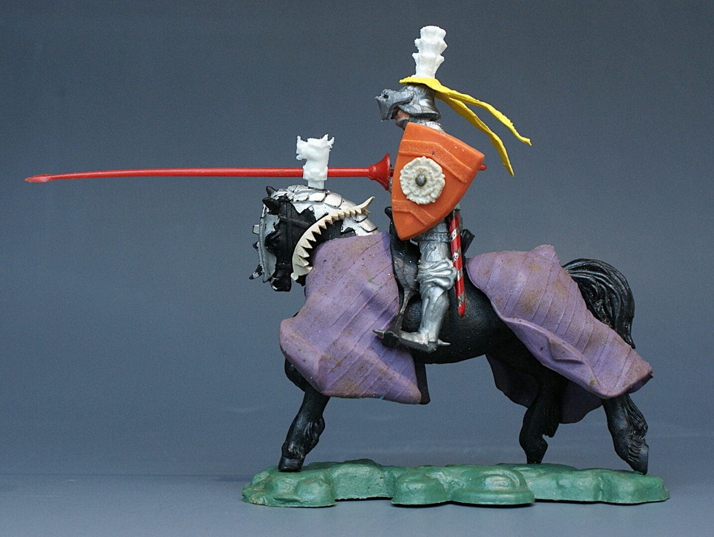 Swoppet C15th Mounted Knight Charging - PURPLE Blanket - Image 2