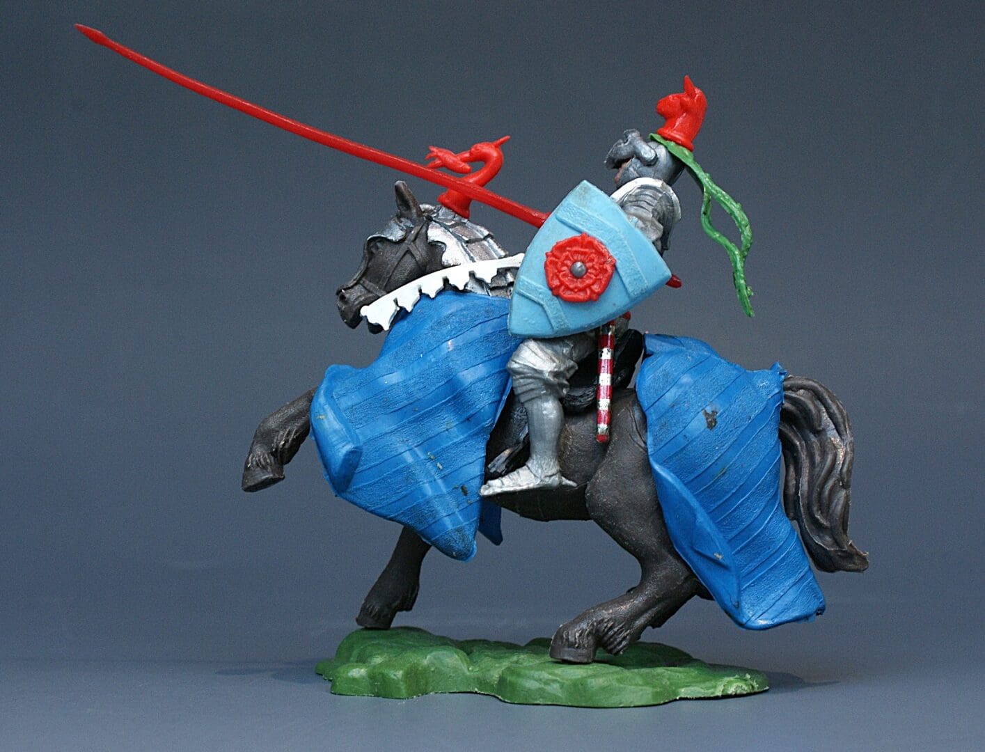 Swoppet C15th Mounted Knight Defending - ROYAL BLUE Blanket #2 - Image 2