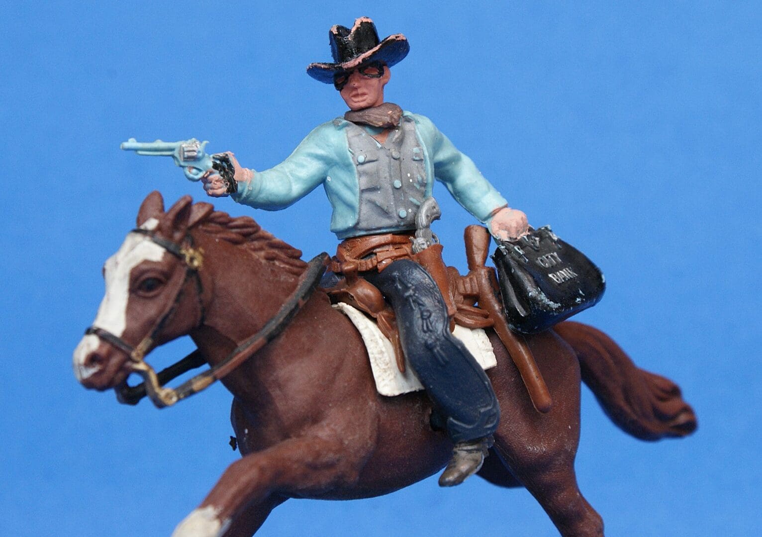 Herald Swoppet Mounted Cowboy Bank Robber - LIGHT BLUE Torso