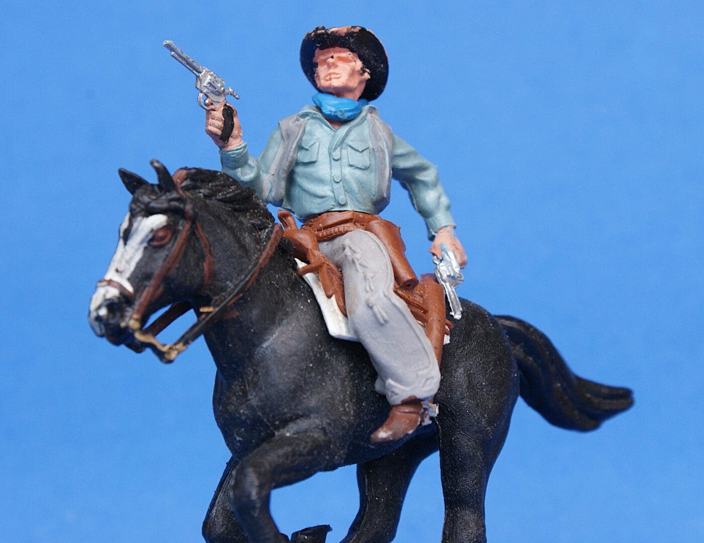 Herald Swoppet Mounted Cowboy Firing Twin Guns - 1st Issue 1958 - Image 4