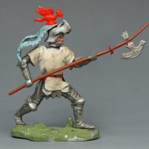 Swoppet C15th Knight with Pole-axe (White Tunic)