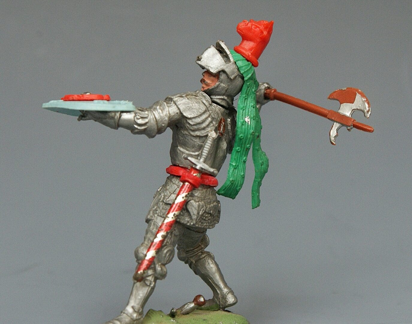 Swoppet C15th Knight on Foot with Battle-axe #1 - Image 2