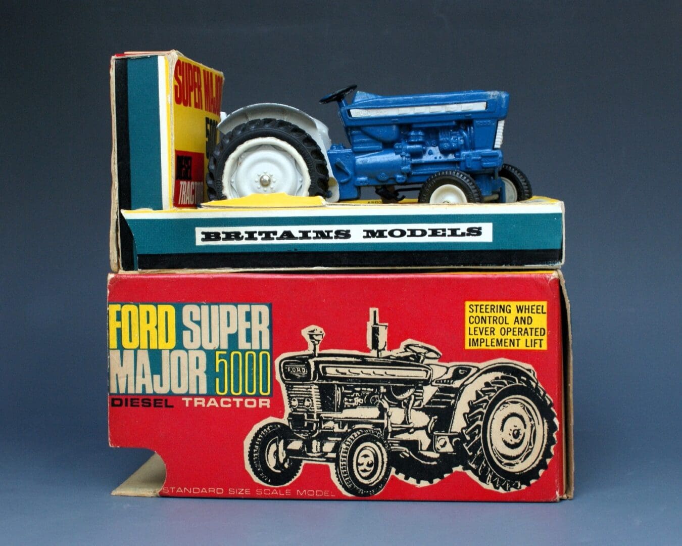 Britains Ford Super Major 5000 Tractor - Early Sleeve Box - Image 7