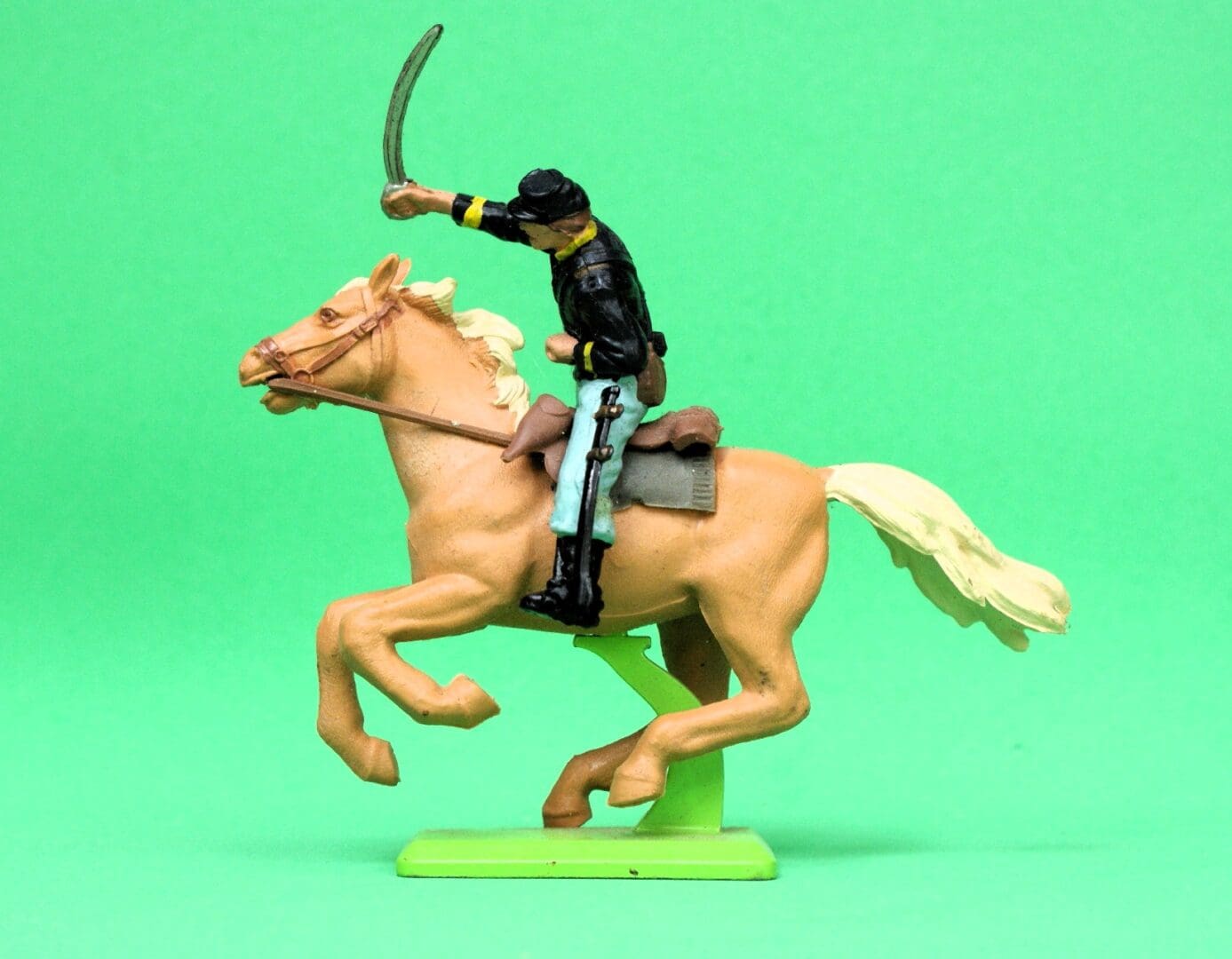Deetail ACW Federal Cavalry Trooper with Sword - 1971 1st Issue - Image 2
