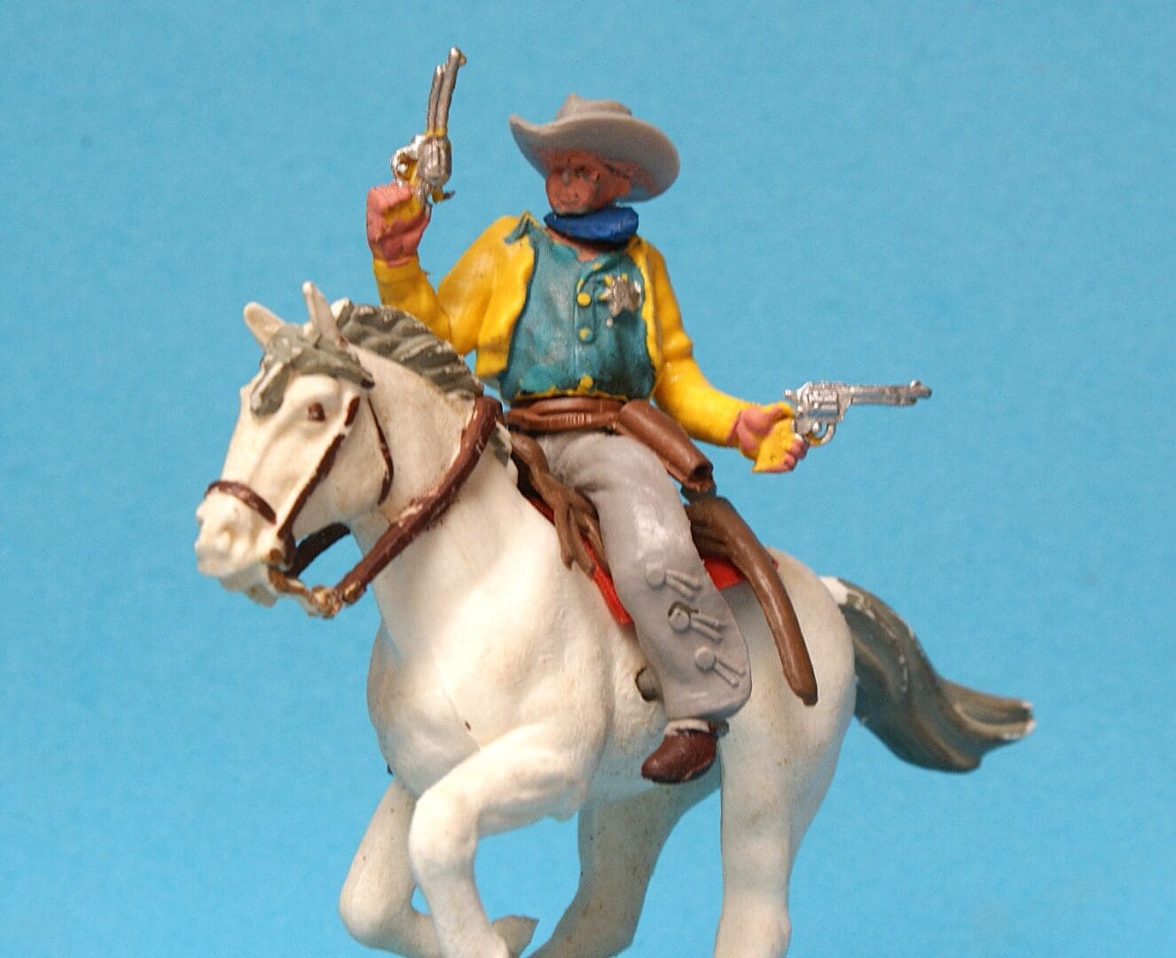 Herald Swoppet Cowboys - Mounted Sheriff (YELLOW Torso) - Image 3