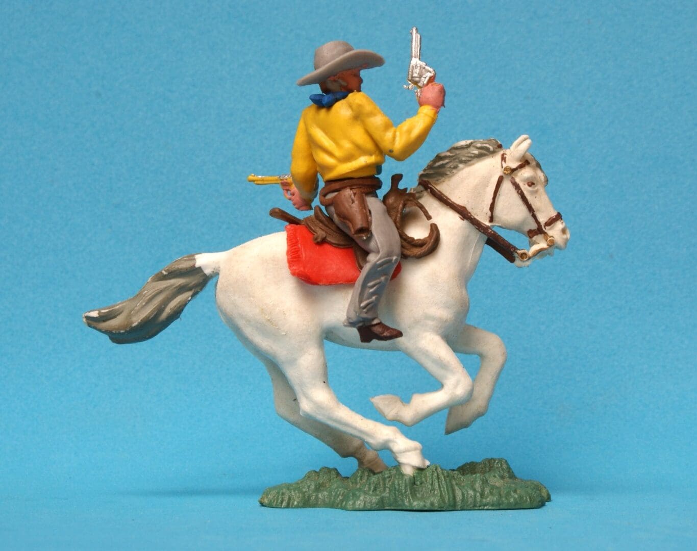 Herald Swoppet Cowboys - Mounted Sheriff (YELLOW Torso) - Image 2