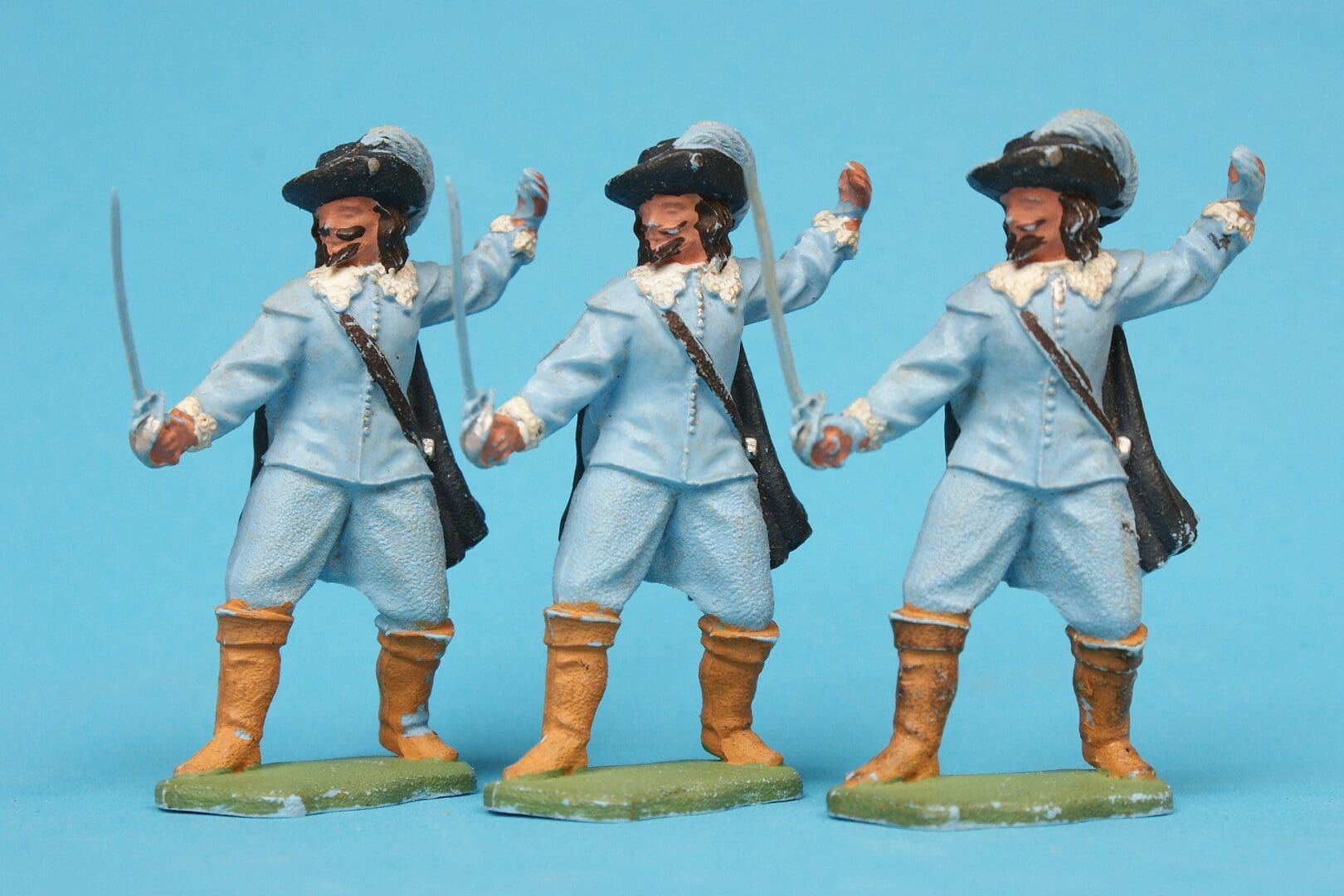 ECW Cavalier Trooper (Light Blue Plastic) - Image 2