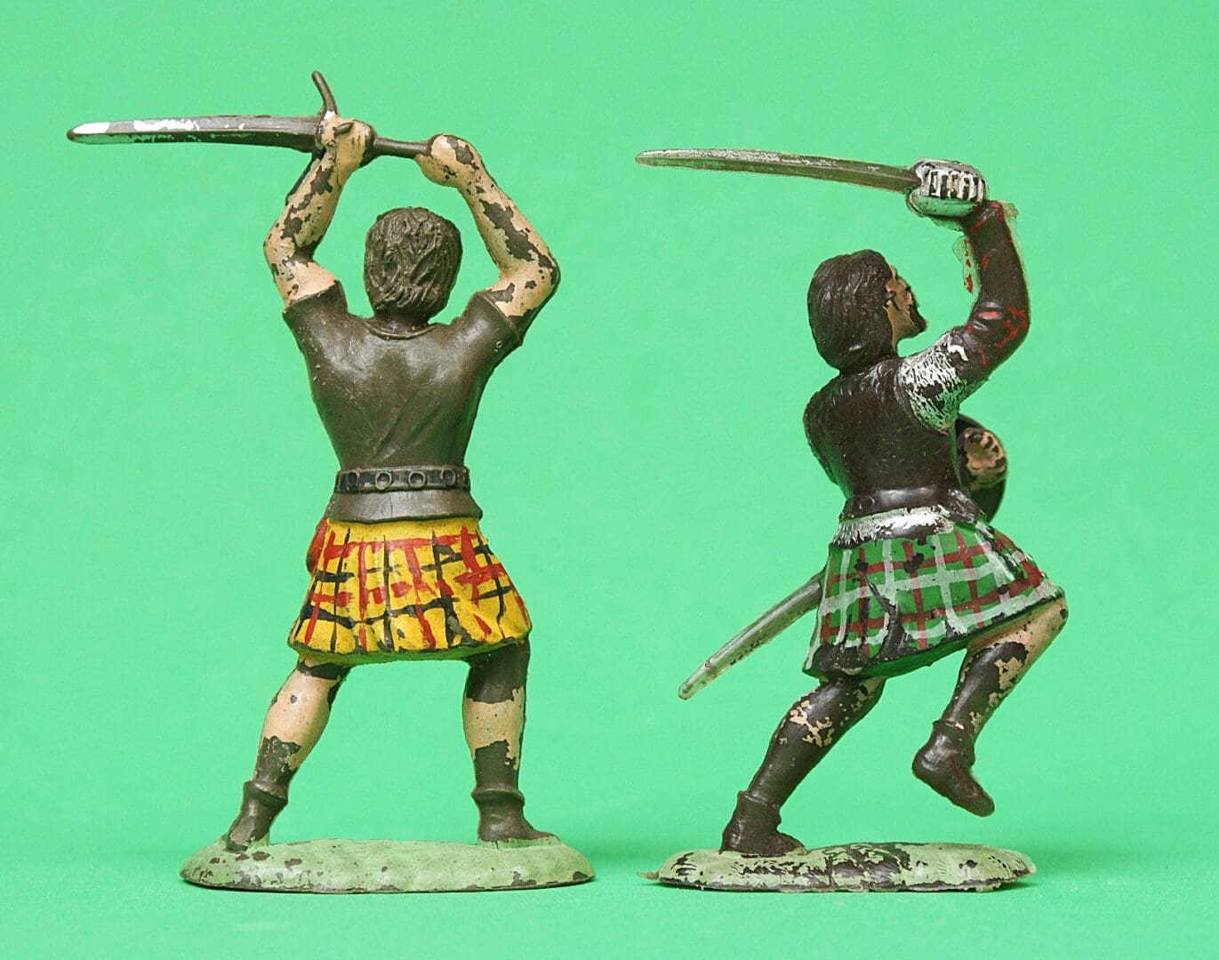 Hilco "Monarch Series" Pair of Highland Clansmen #2 - Image 2
