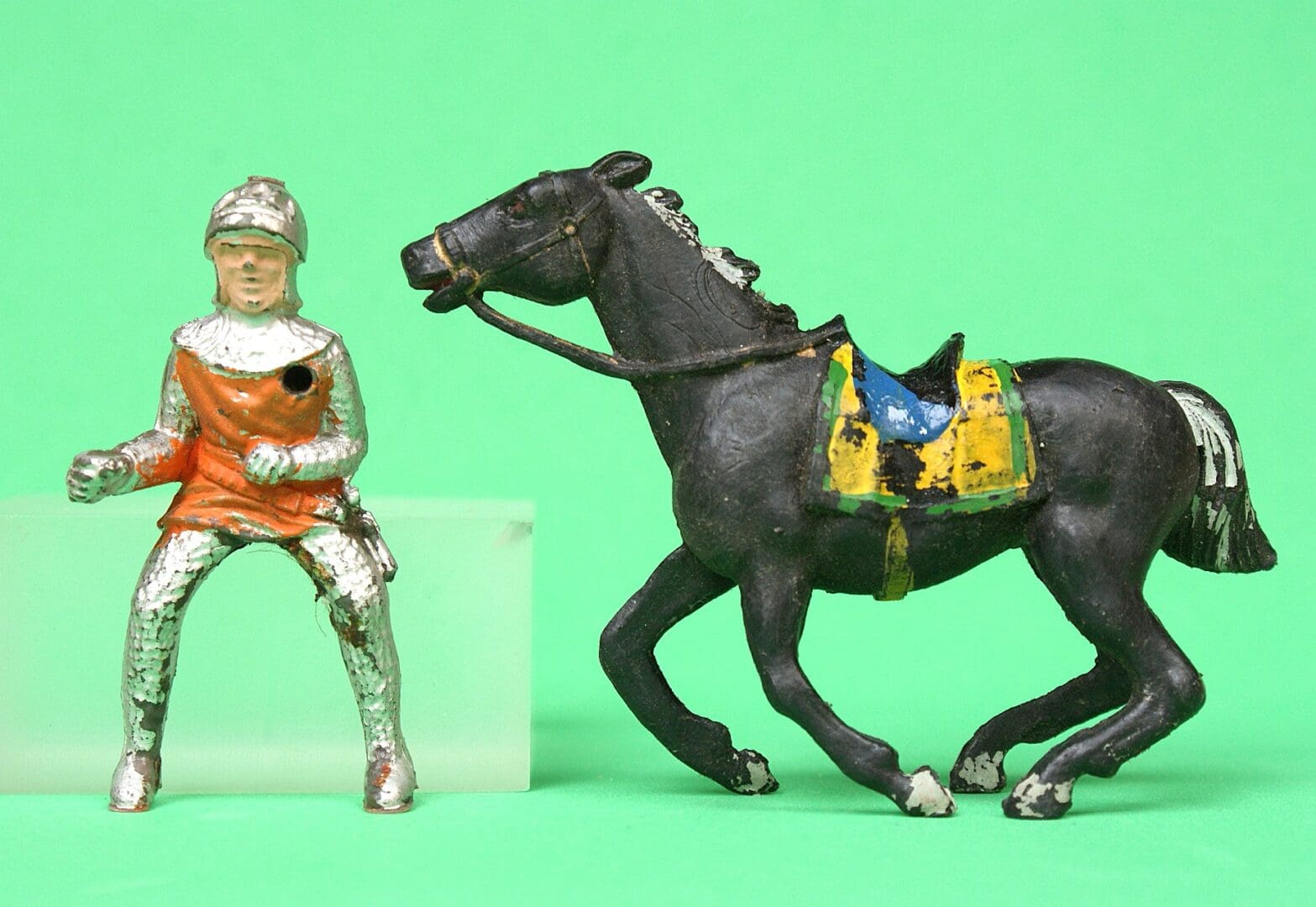 Hilco Phoenix 54mm Mounted Knight with Shield (Timpo Copy)