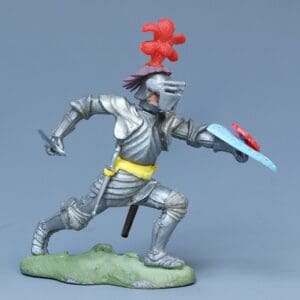 Swoppet C15th Knight Attacking with Sword (Red Crest)