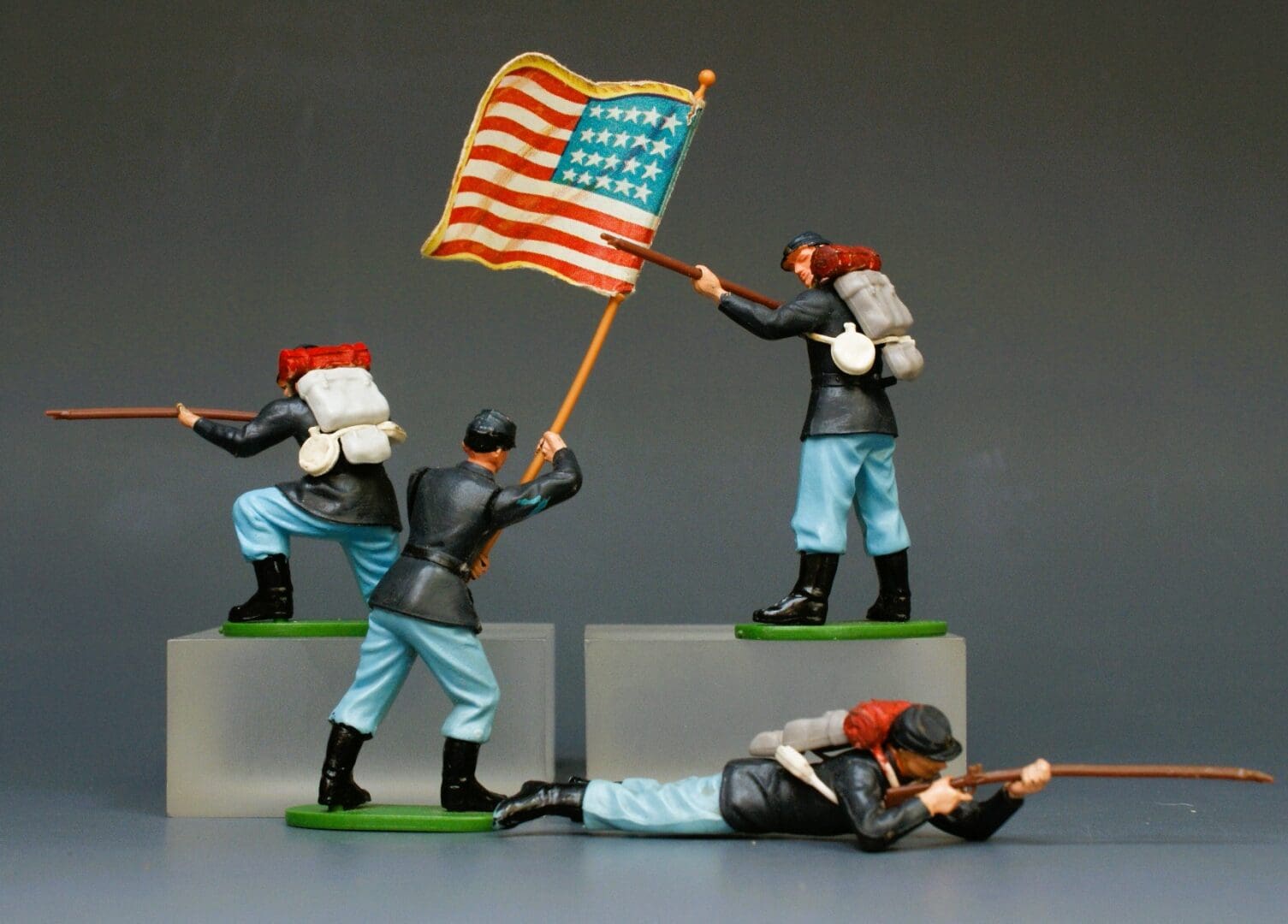 Britains "Eyes Right" ACW Union Infantry: 4-Figure Group - Image 2