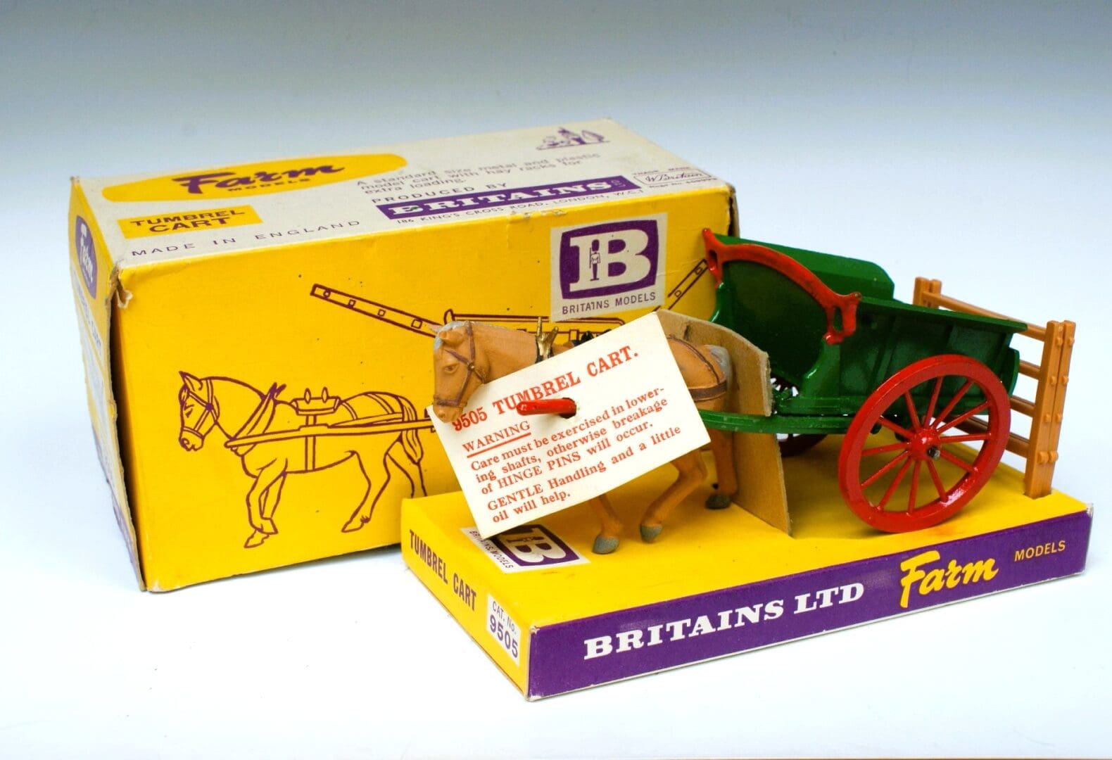 Britains Tumbrel Cart with Scarce TAN Plastic Horse - Boxed! - Image 4