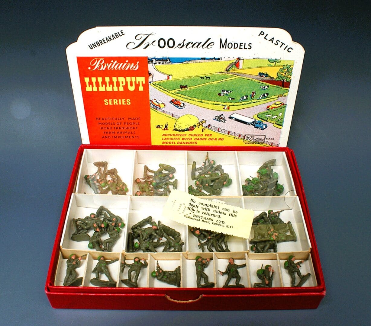 Britains Lilliput "OO/HO" Series Khaki Infantry Shop Counter Pack
