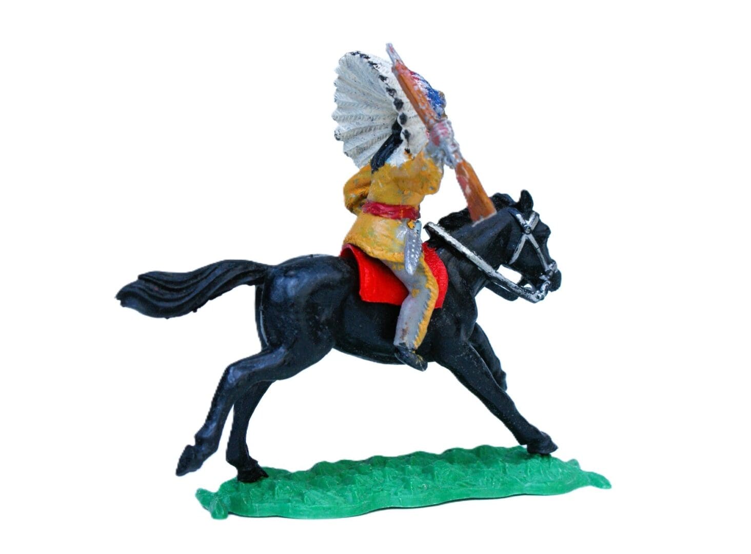 Timpo Solid Plastic 'Warbonnet' Mounted Indian with Rifle - Image 3