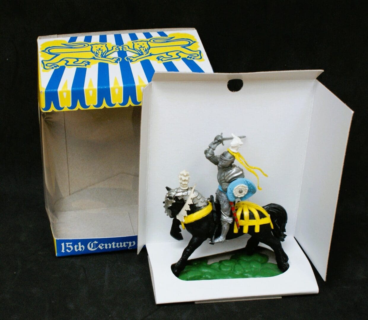 Swoppet C15th Mounted Knight Attacking - Repro Pavilion Carton