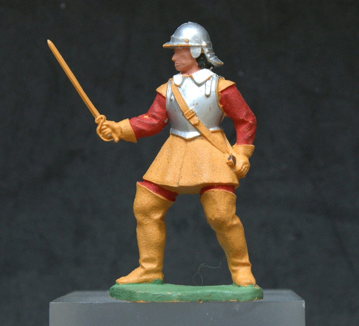 ECW Roundhead Trooper - TAN Plastic