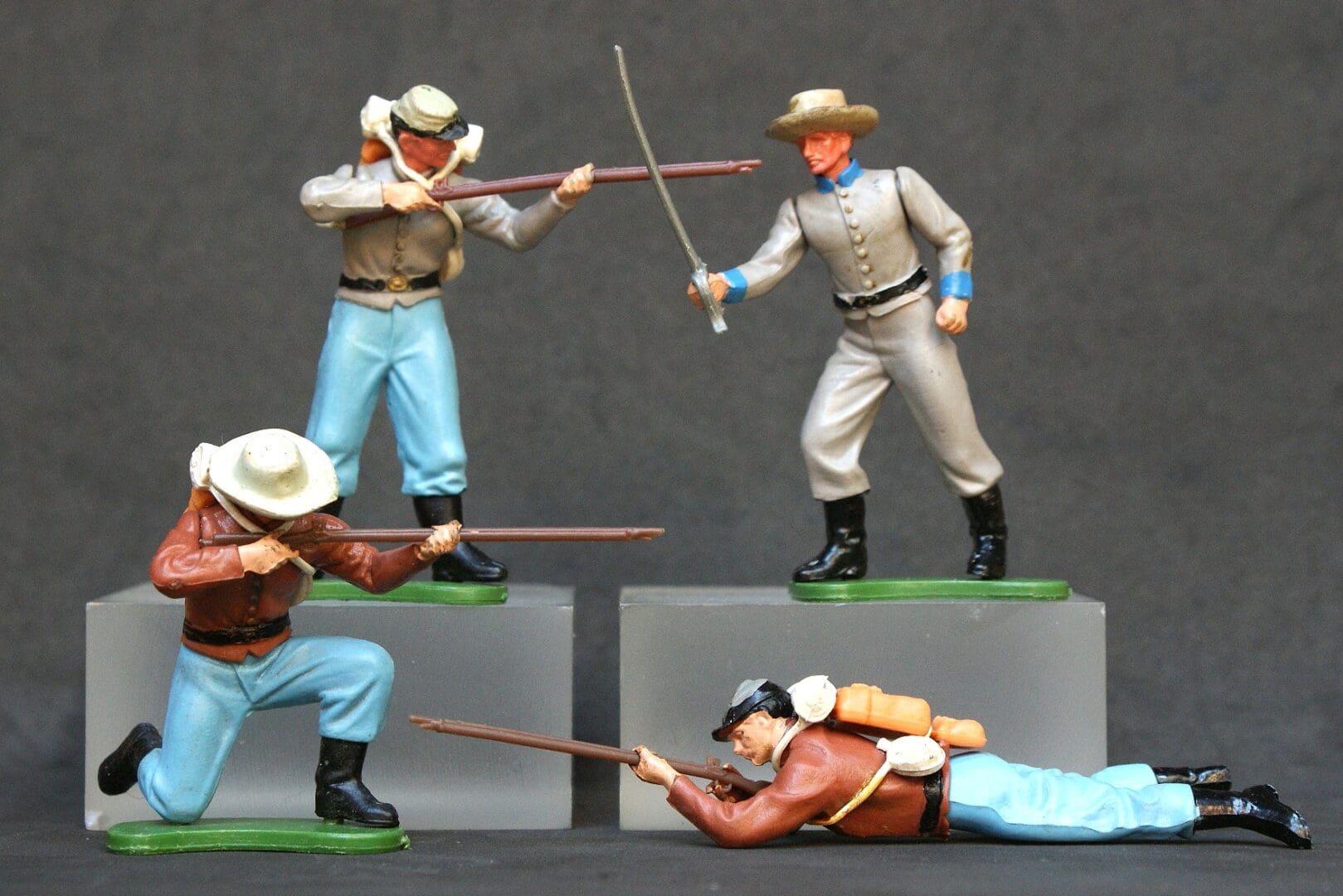Britains "Eyes Right" Confederates (2 Butternuts)