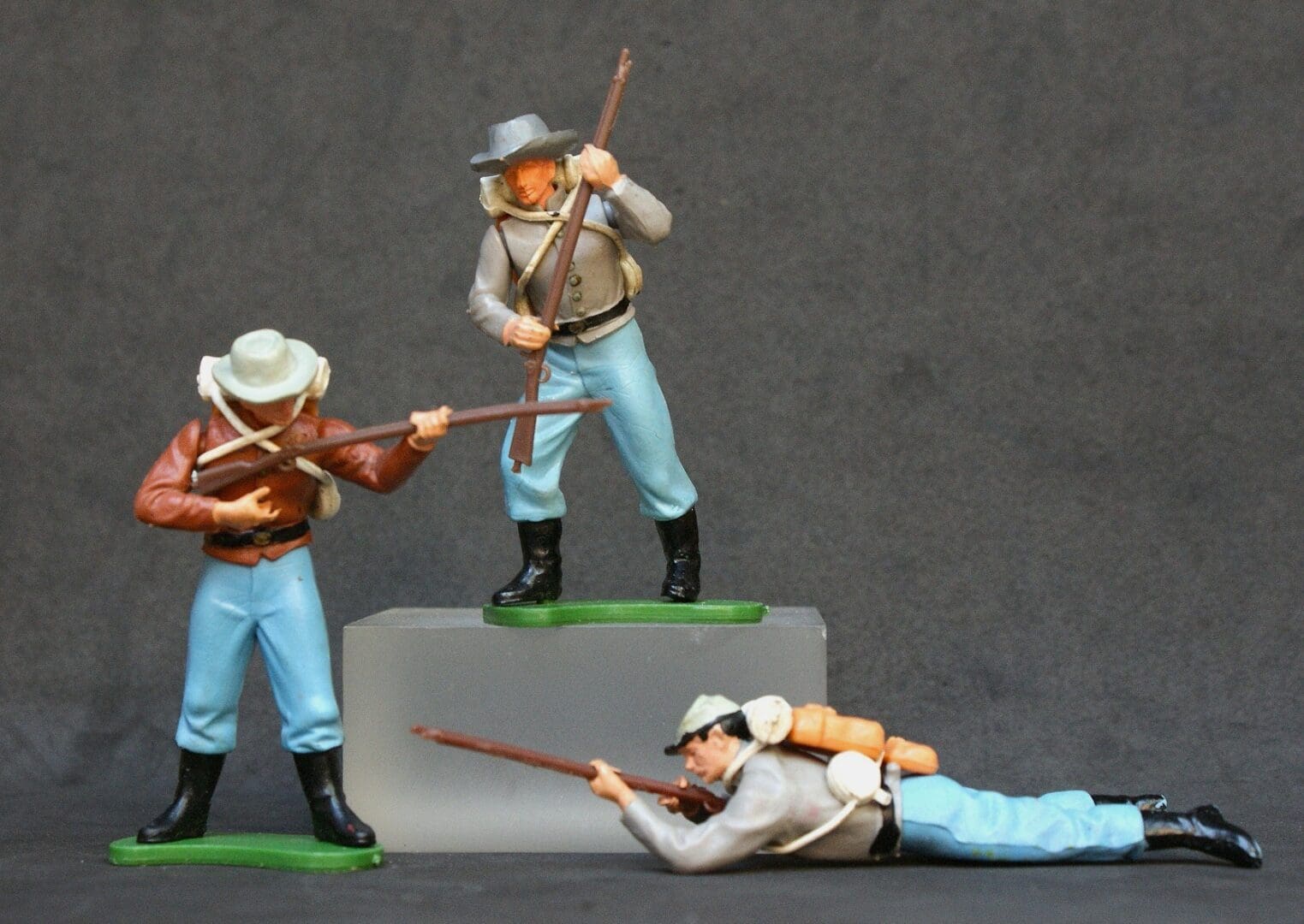 Britains "Eyes Right" Confederates (1 Butternut)