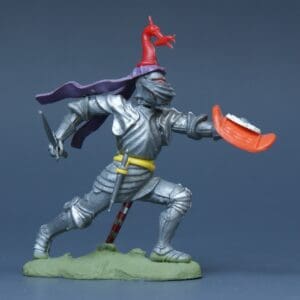 Swoppet C15th Knight Attacking with Sword (Red Heron Crest)