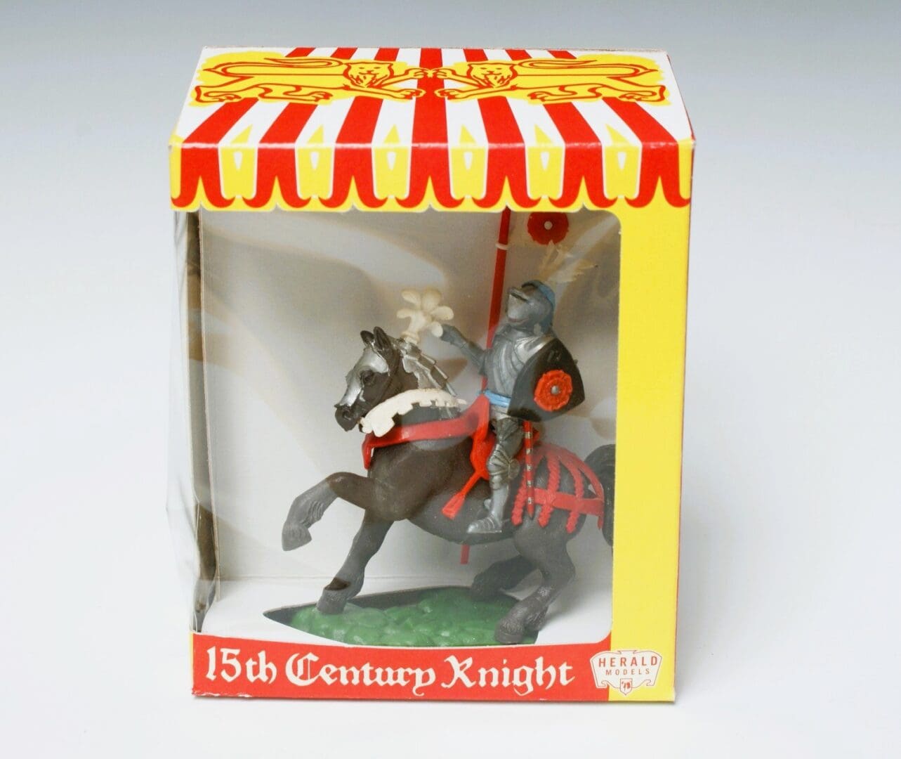Swoppet C15th Mounted Knight with Standard & REPRO Carton - Image 2